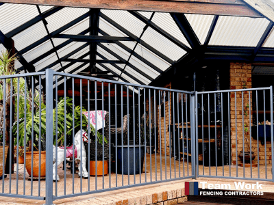 Aluminium Pool Fencing (4)