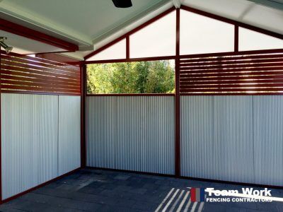 Feature-Fencing-Mini-Flute-Fencing-with-Aluminium-Slats-Porch-2-1024x768