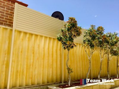 Slat top lattice panel extension on existing Hardifence installed in Balcatta, WA
