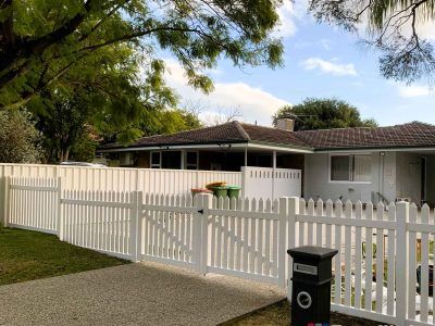 New-England-Flat-PVC-Fencing-2
